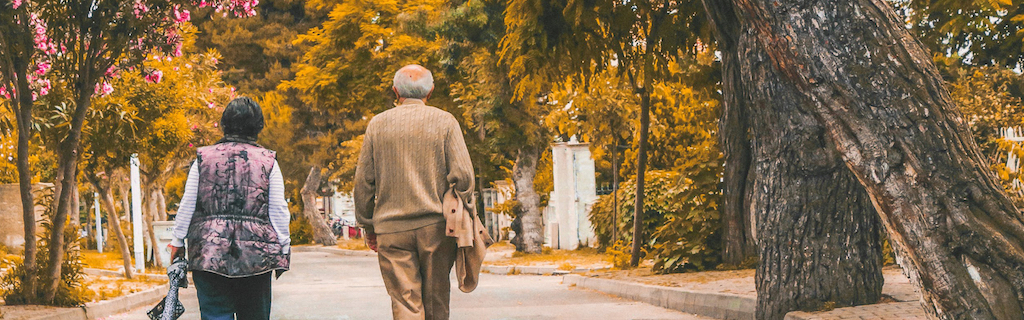 Se sentir plus jeune protège les adultes âgés du stress et du déclin de leur santé